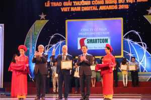 Giải thưởng Ứng dụng công nghệ giáo dục 4.0 xuất sắc nhất năm 2018 – Bộ Thông tin truyền thông trao tặng